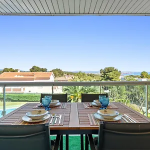 https://apartamento-martin-y-rose-en-salou.catalonia-hotels.com